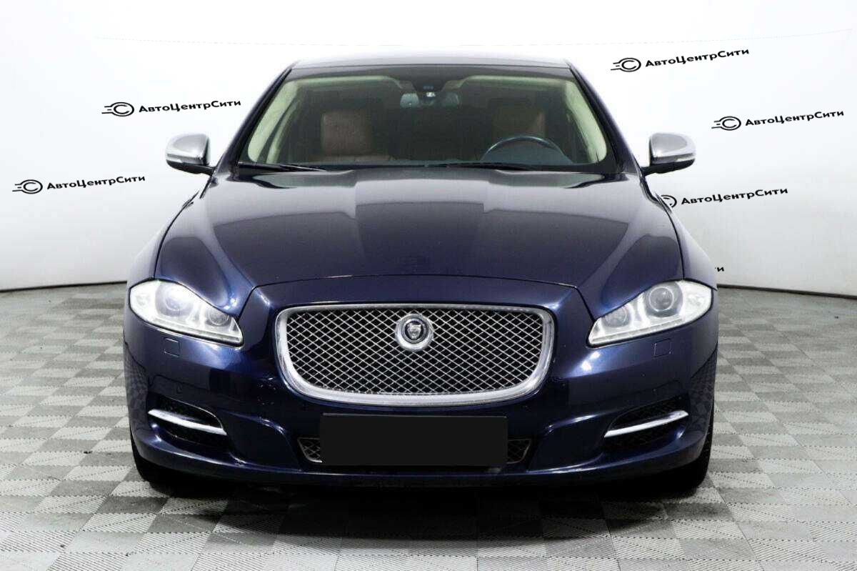 Jaguar XJ с пробегом — 2013 год. Фото: #1