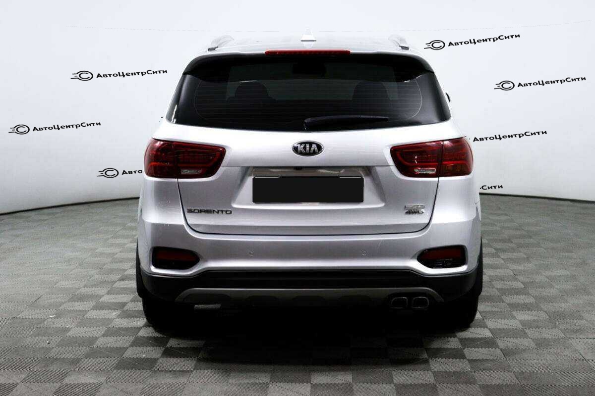 Kia Sorento с пробегом — 2018 год. Фото: #5