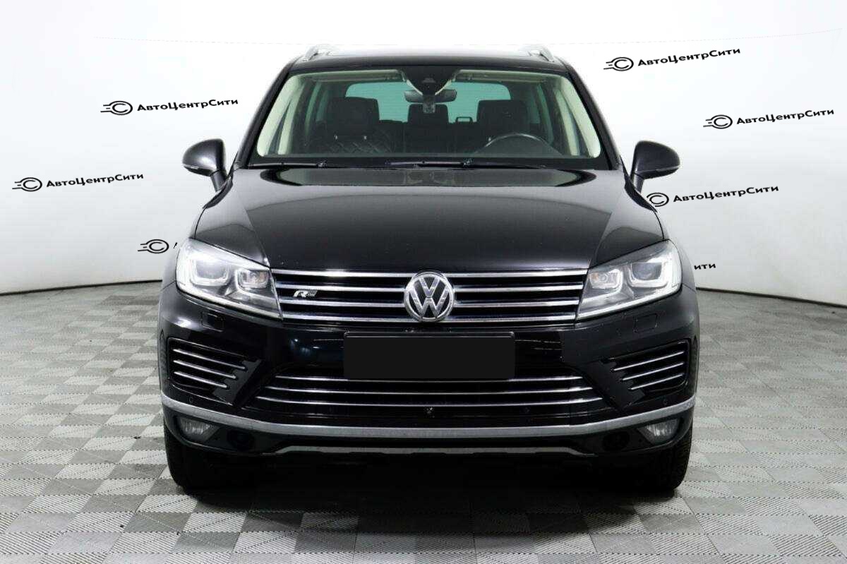 Volkswagen Touareg с пробегом — 2017 год. Фото: #1