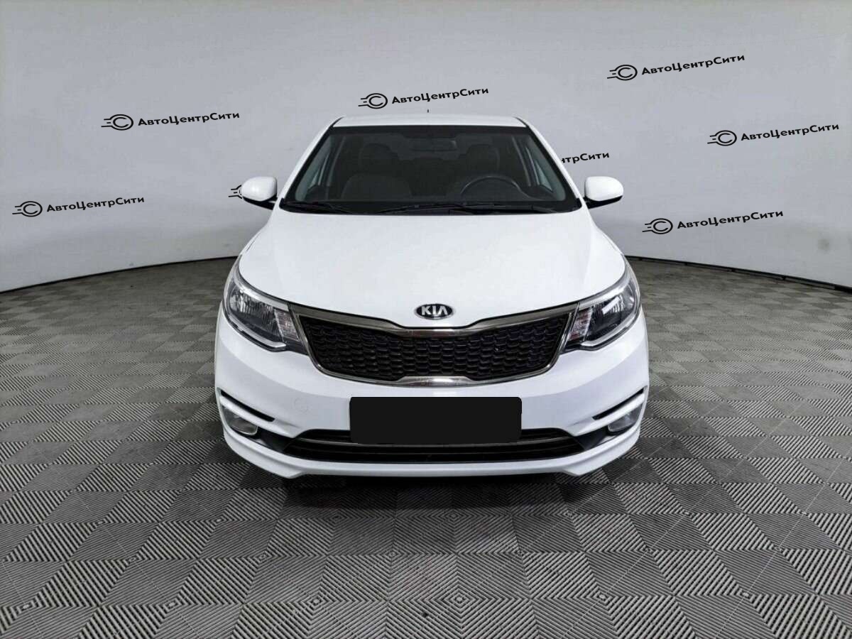 Kia Rio с пробегом — 2016 год. Фото: #1