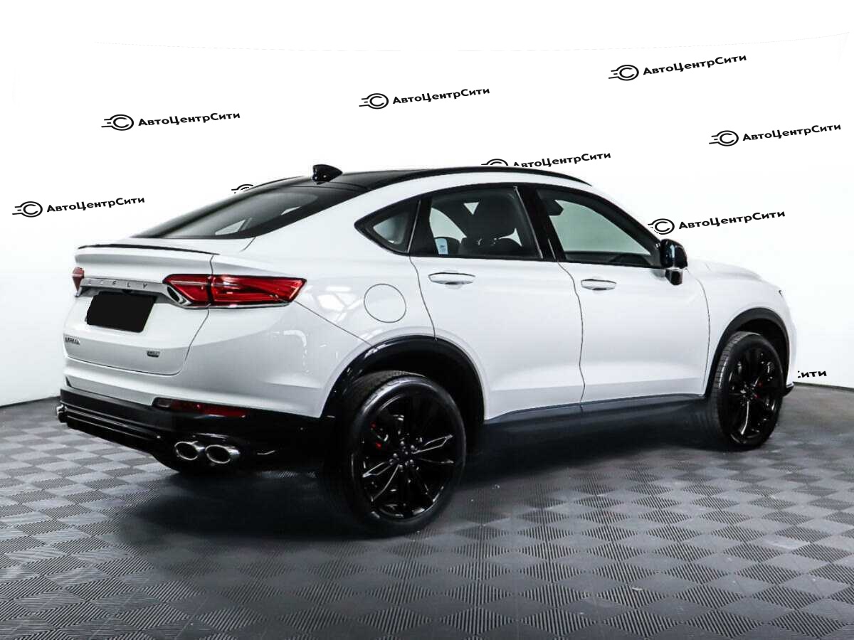 Geely Tugella с пробегом — 2023 год. Фото: #4