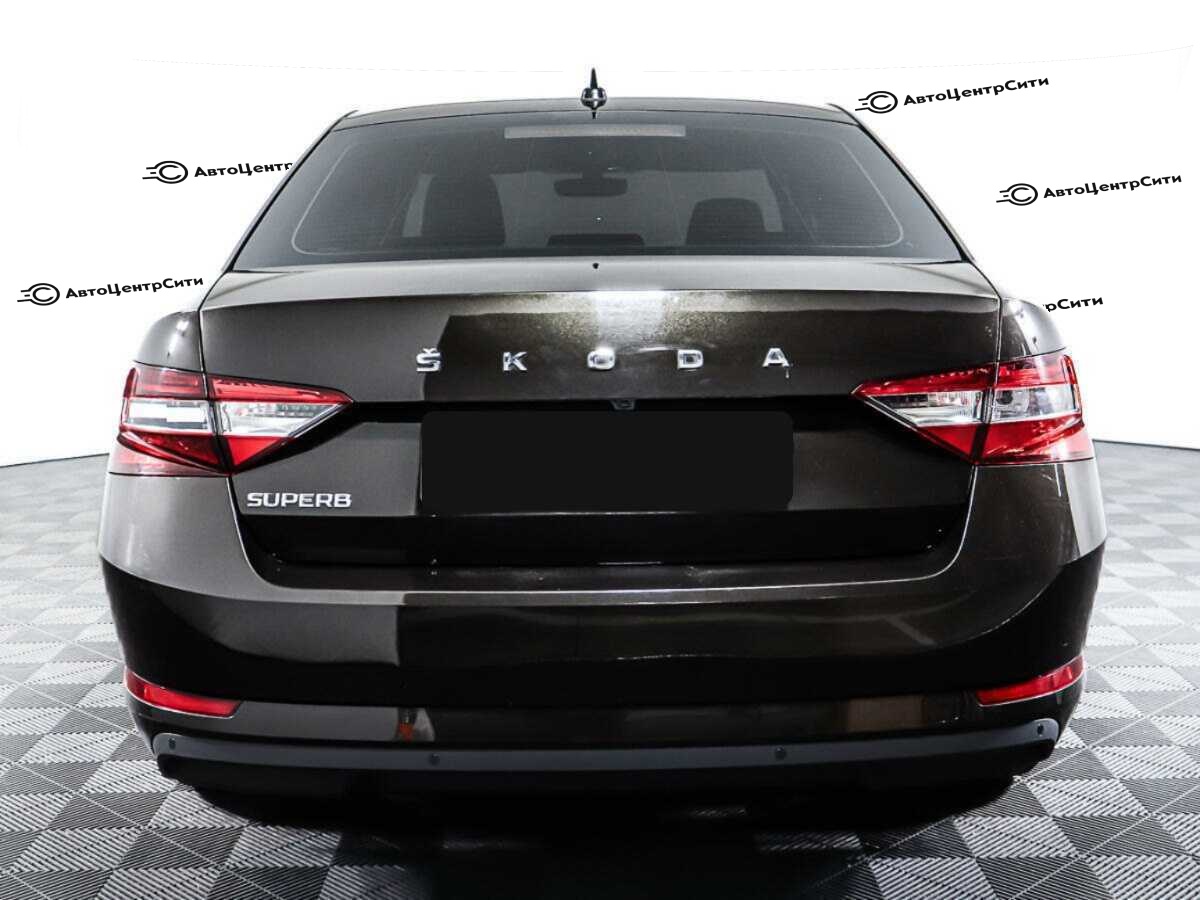 Skoda Superb с пробегом — 2021 год. Фото: #5