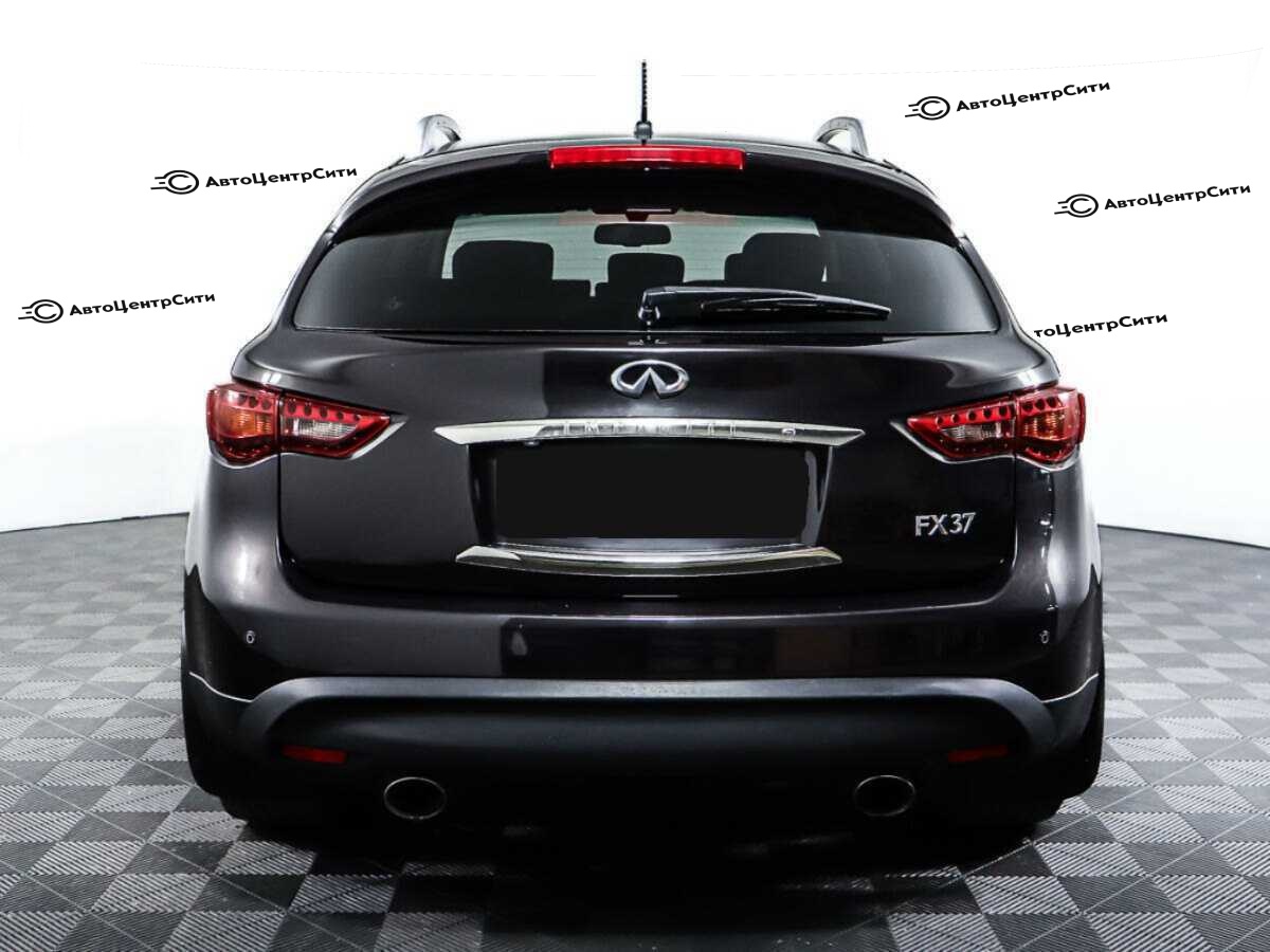 Infiniti FX с пробегом — 2012 год. Фото: #5