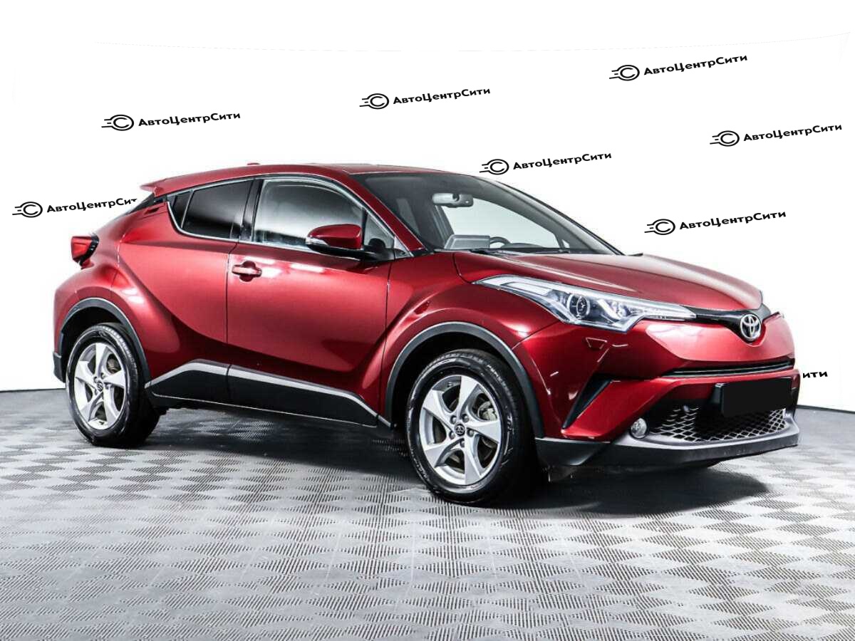 Toyota C-HR с пробегом — 2019 год. Фото: #2