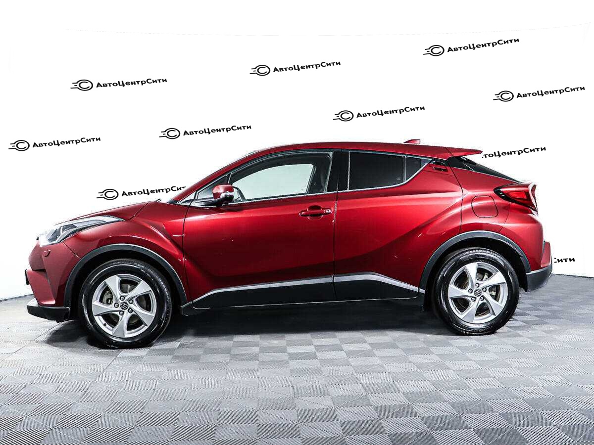 Toyota C-HR с пробегом — 2019 год. Фото: #7