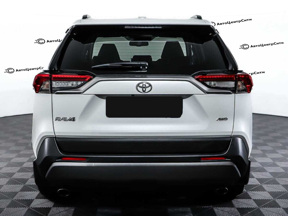 Toyota RAV4 с пробегом — 2021 год. Фото: #5