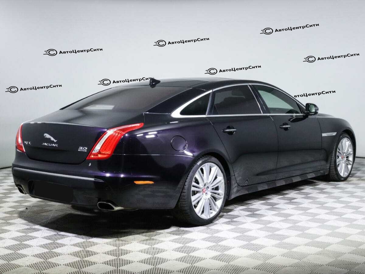 Jaguar XJ с пробегом — 2014 год. Фото: #3