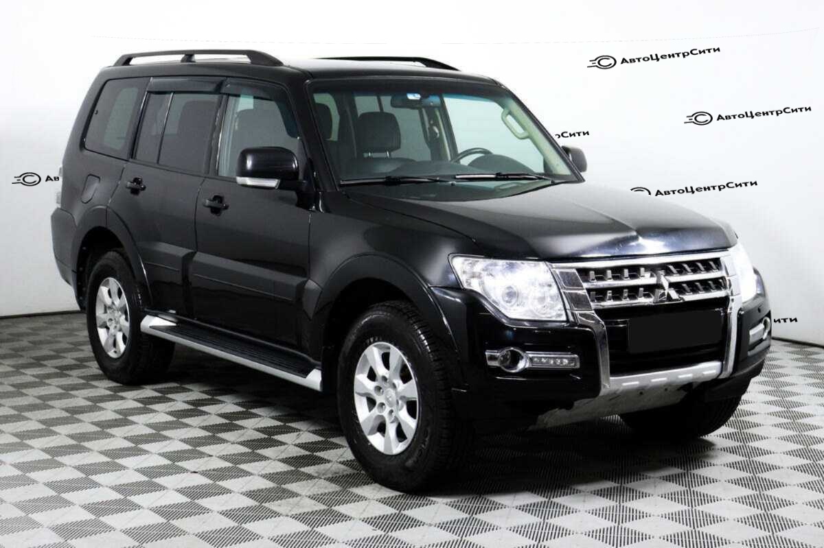 Mitsubishi Pajero с пробегом — 2018 год. Фото: #2