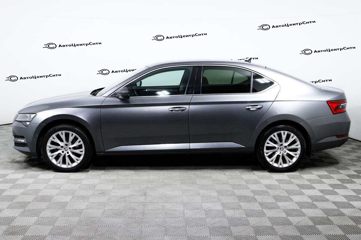 Skoda Superb с пробегом — 2021 год. Фото: #7