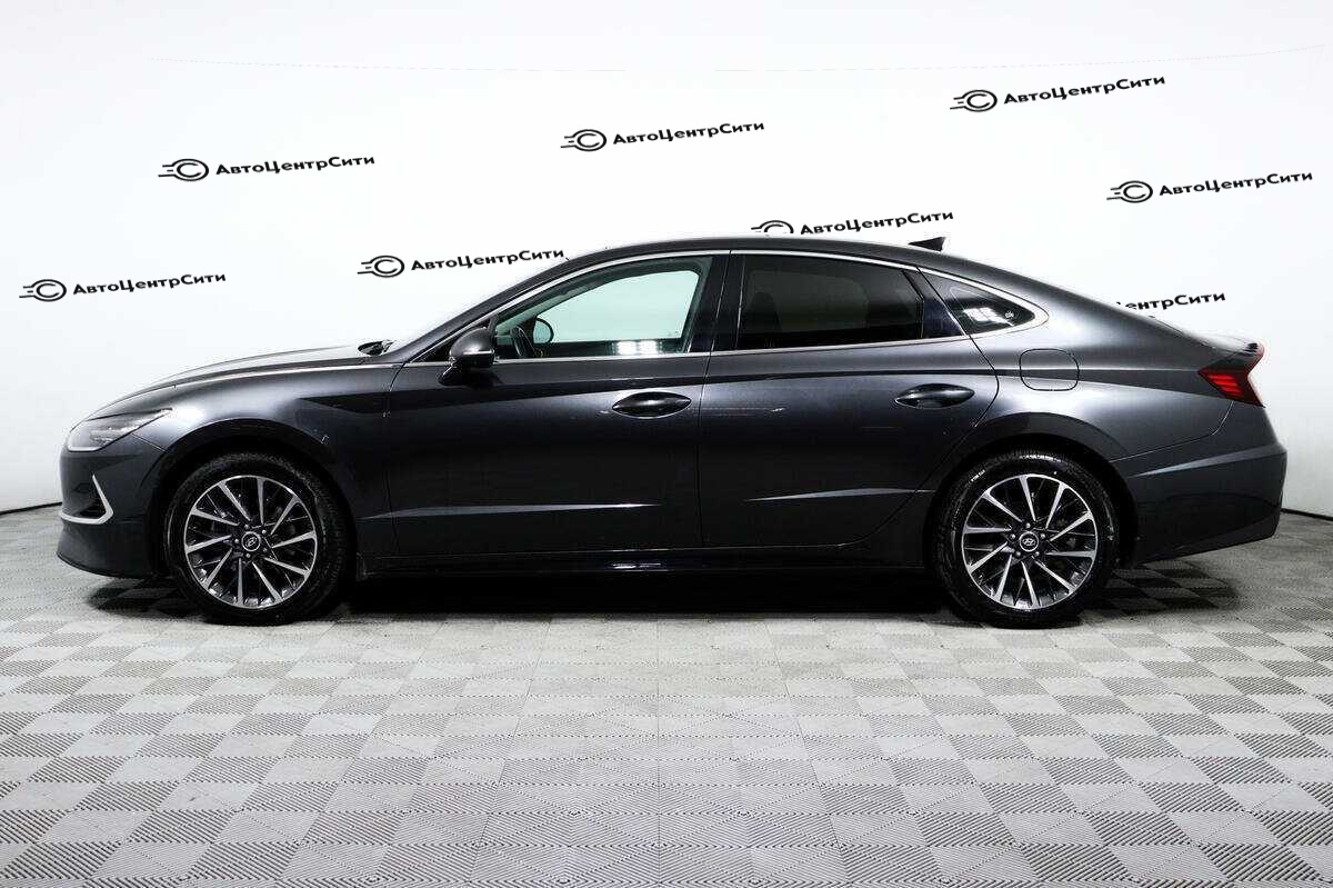 Hyundai Sonata с пробегом — 2022 год. Фото: #7