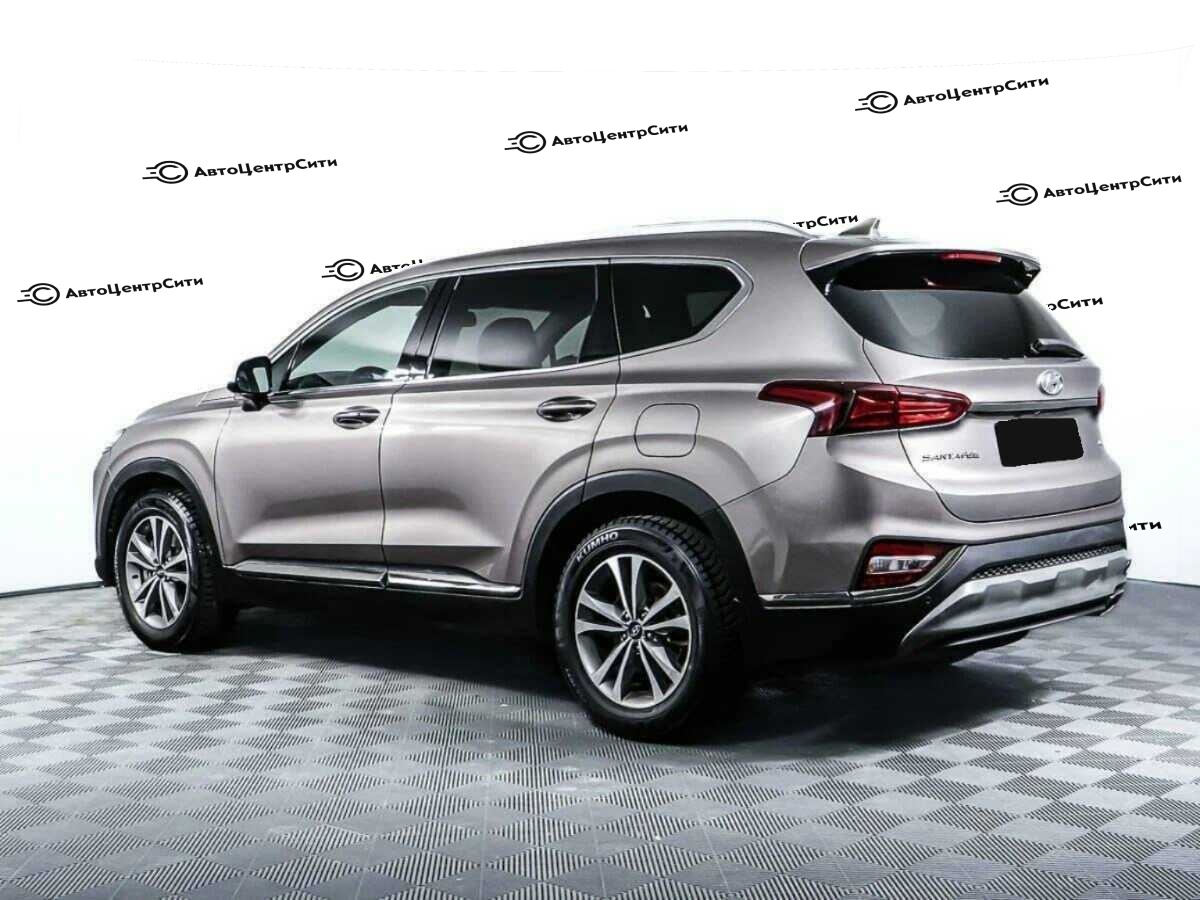 Hyundai Santa Fe с пробегом — 2019 год. Фото: #6