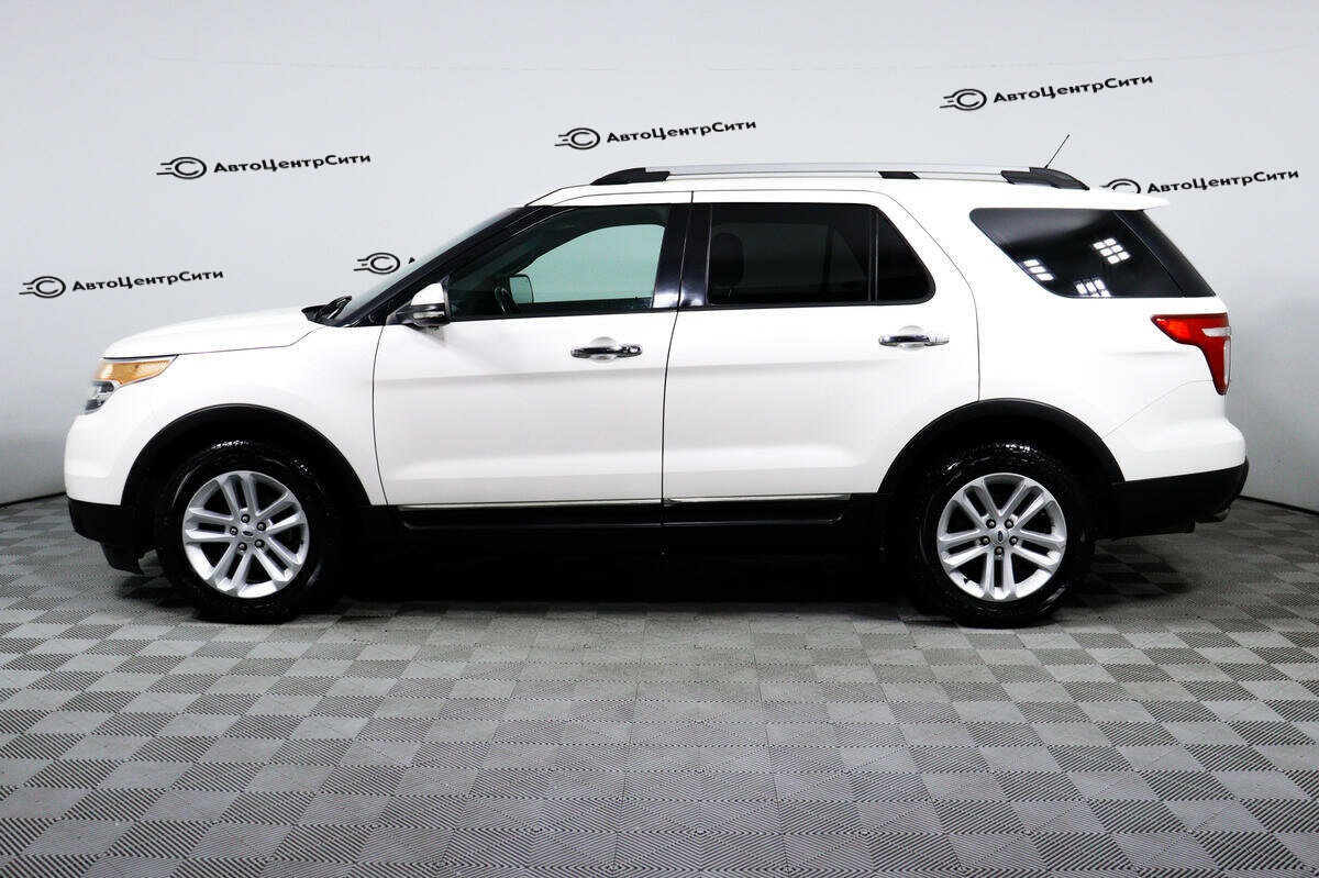Ford Explorer с пробегом — 2012 год. Фото: #7