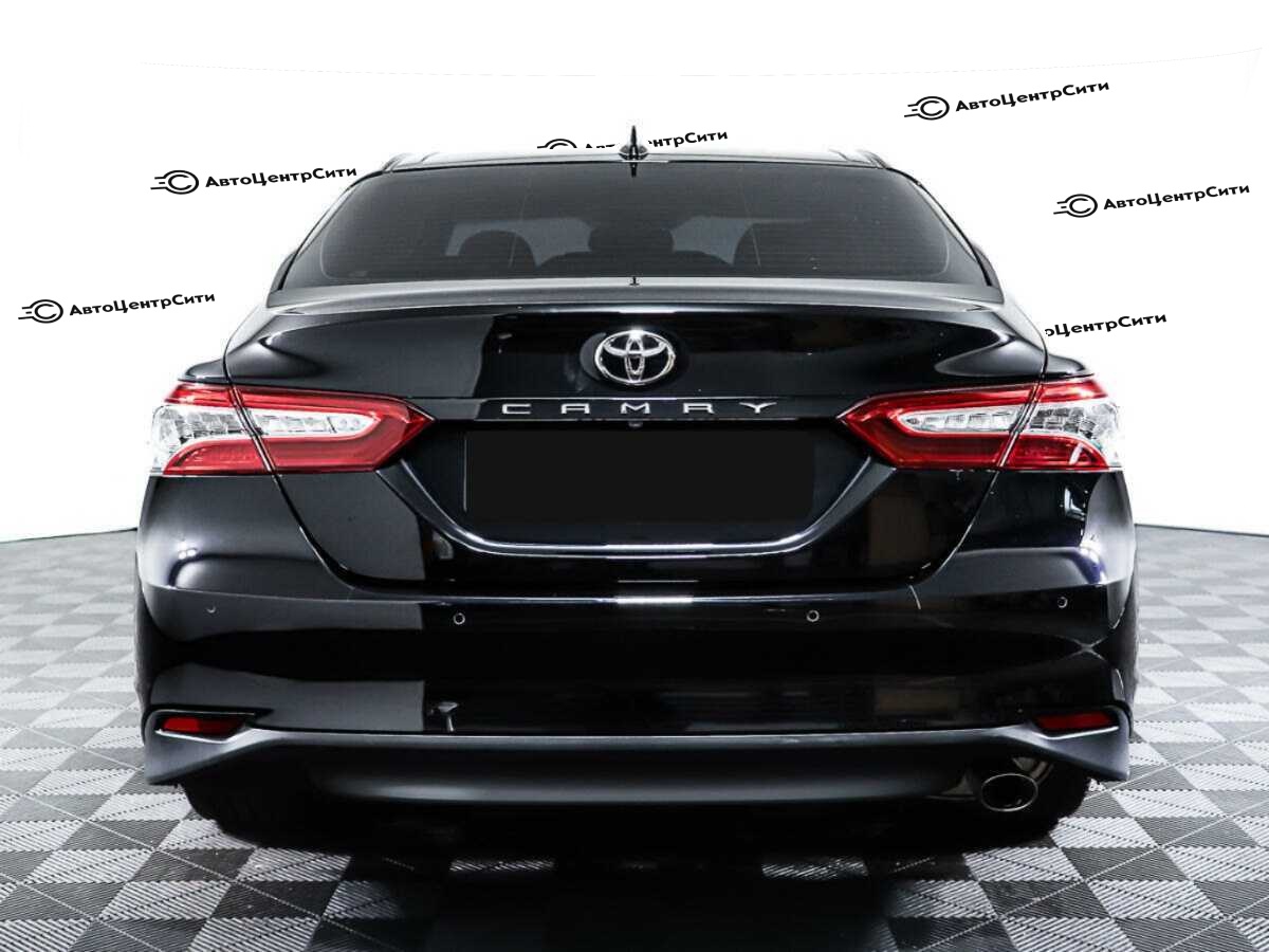 Toyota Camry с пробегом — 2021 год. Фото: #5