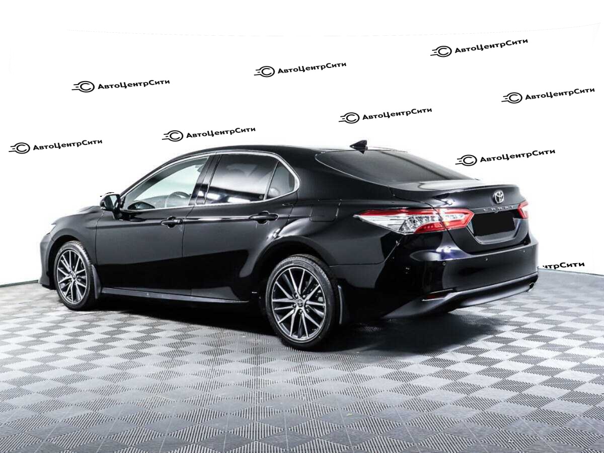 Toyota Camry с пробегом — 2021 год. Фото: #6