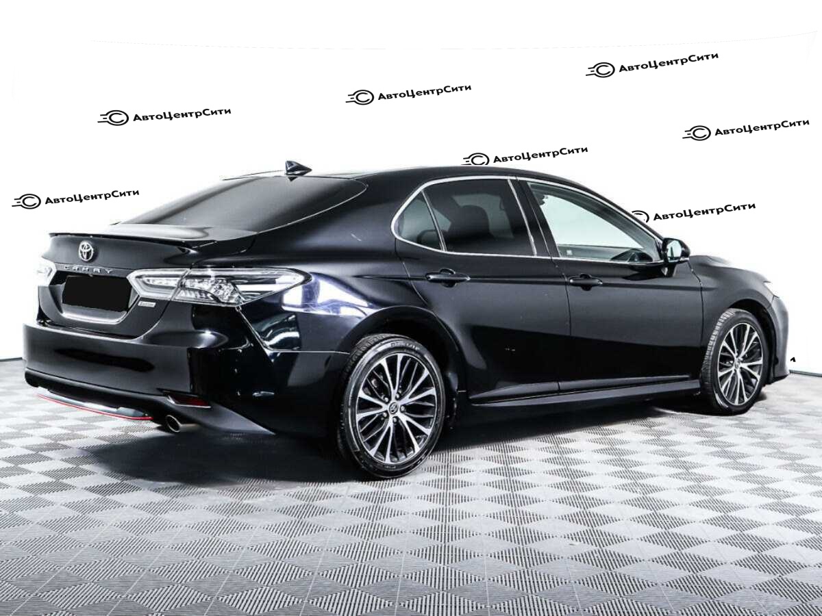 Toyota Camry с пробегом — 2020 год. Фото: #4