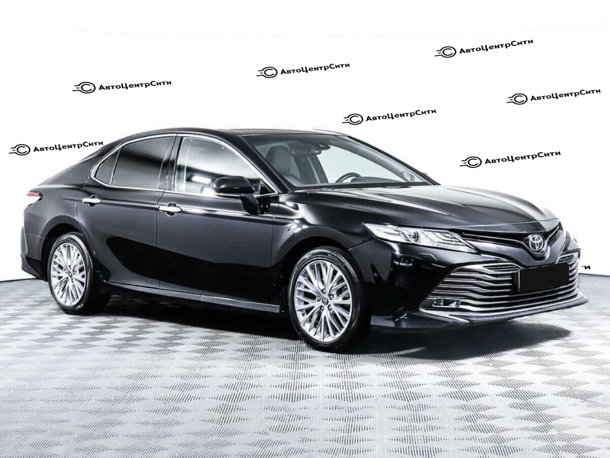 Toyota Camry с пробегом — 2021 год. Фото: #2