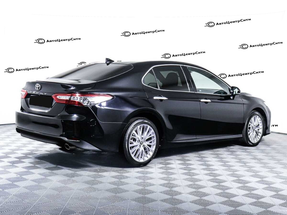 Toyota Camry с пробегом — 2021 год. Фото: #4