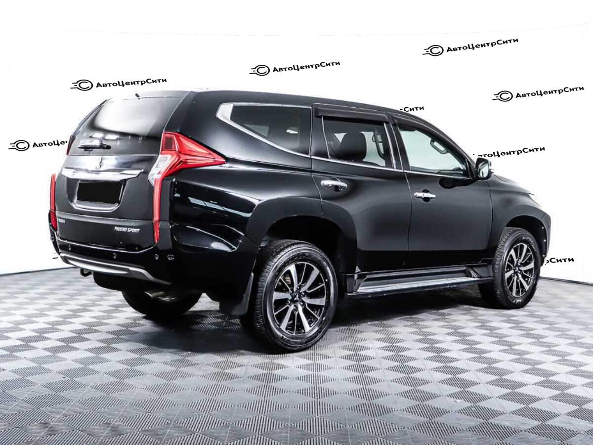 Mitsubishi Pajero Sport с пробегом — 2018 год. Фото: #4