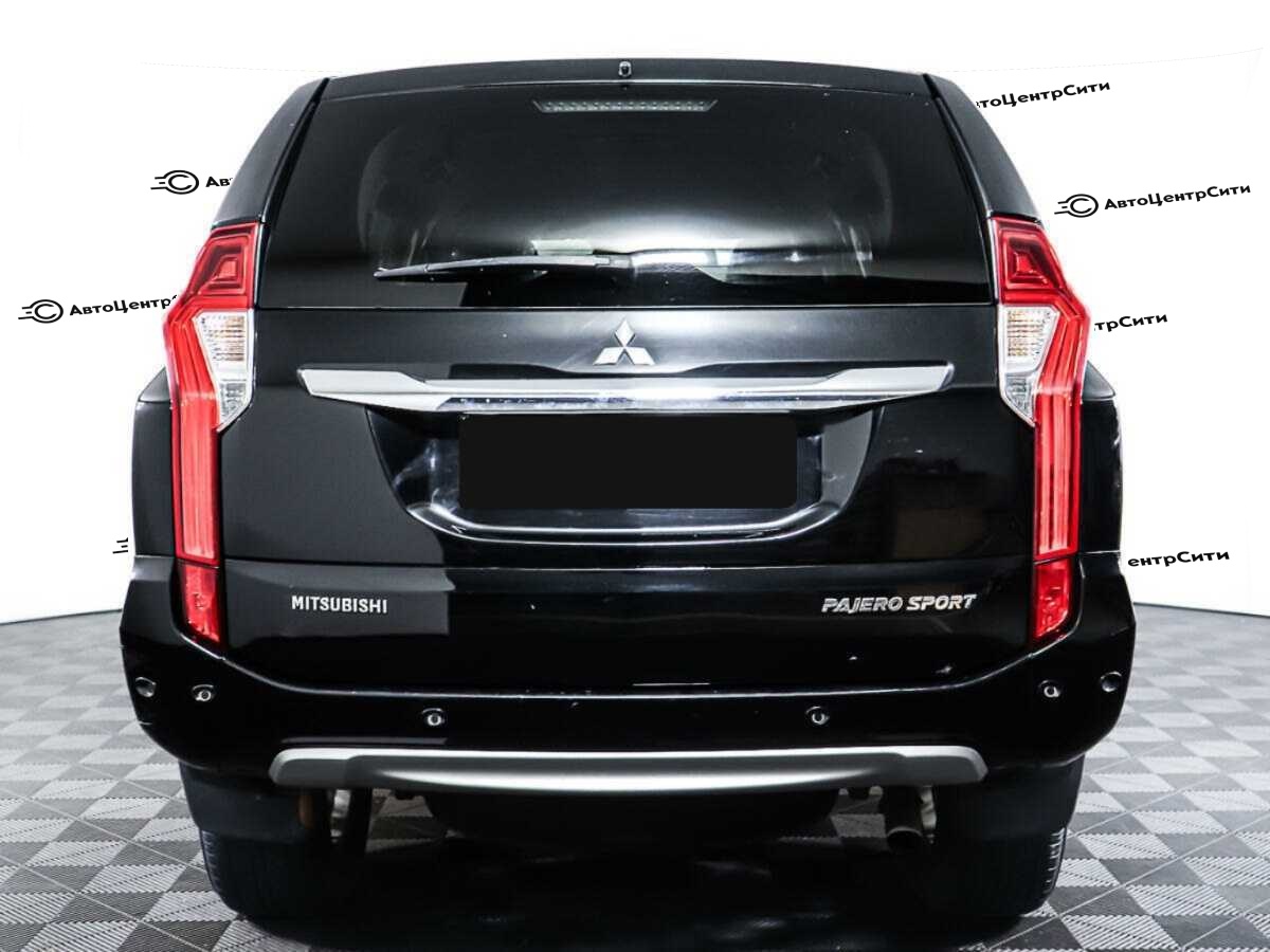 Mitsubishi Pajero Sport с пробегом — 2018 год. Фото: #5