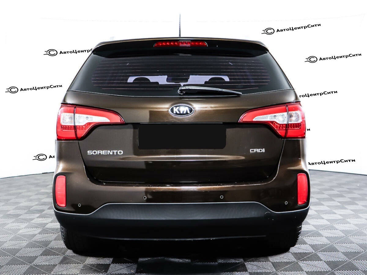Kia Sorento с пробегом — 2014 год. Фото: #5