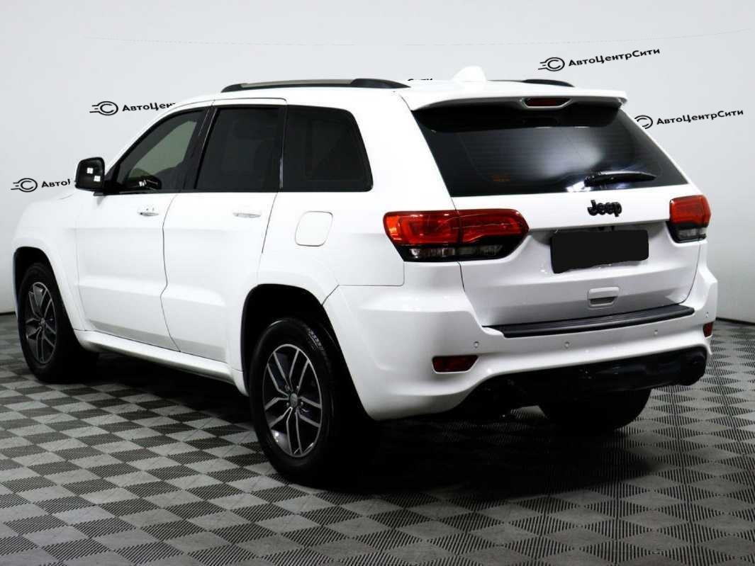 Jeep Grand Cherokee с пробегом — 2018 год. Фото: #6