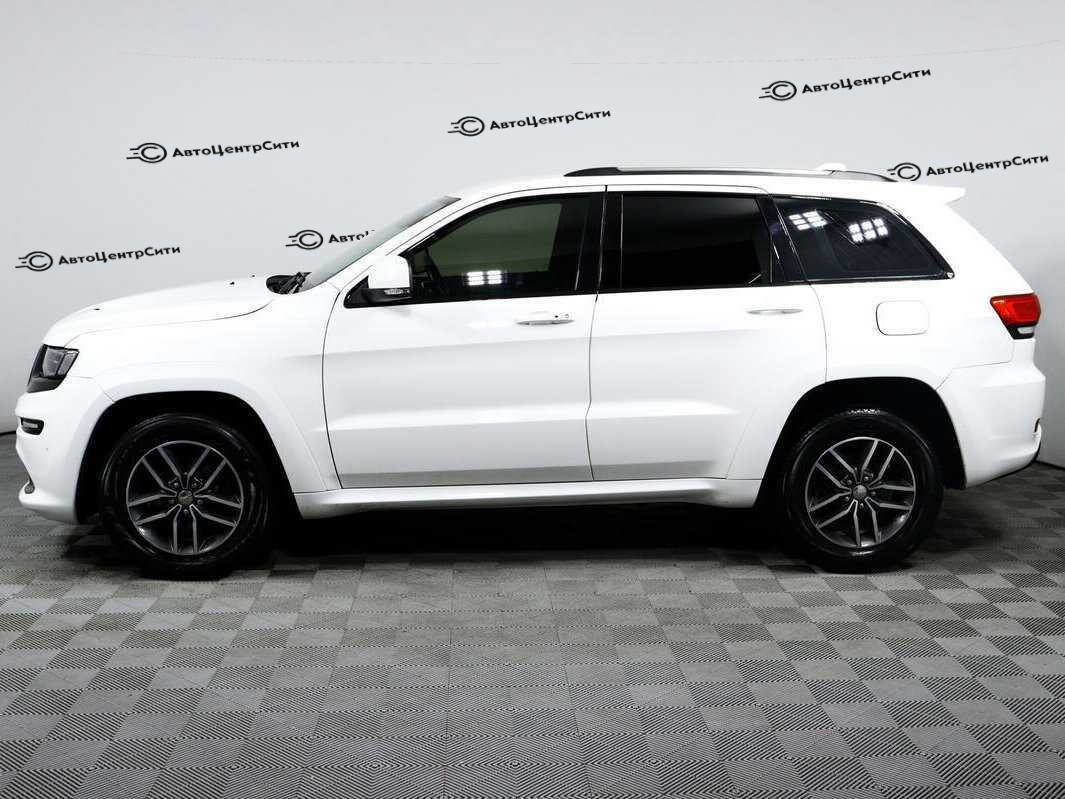 Jeep Grand Cherokee с пробегом — 2018 год. Фото: #7