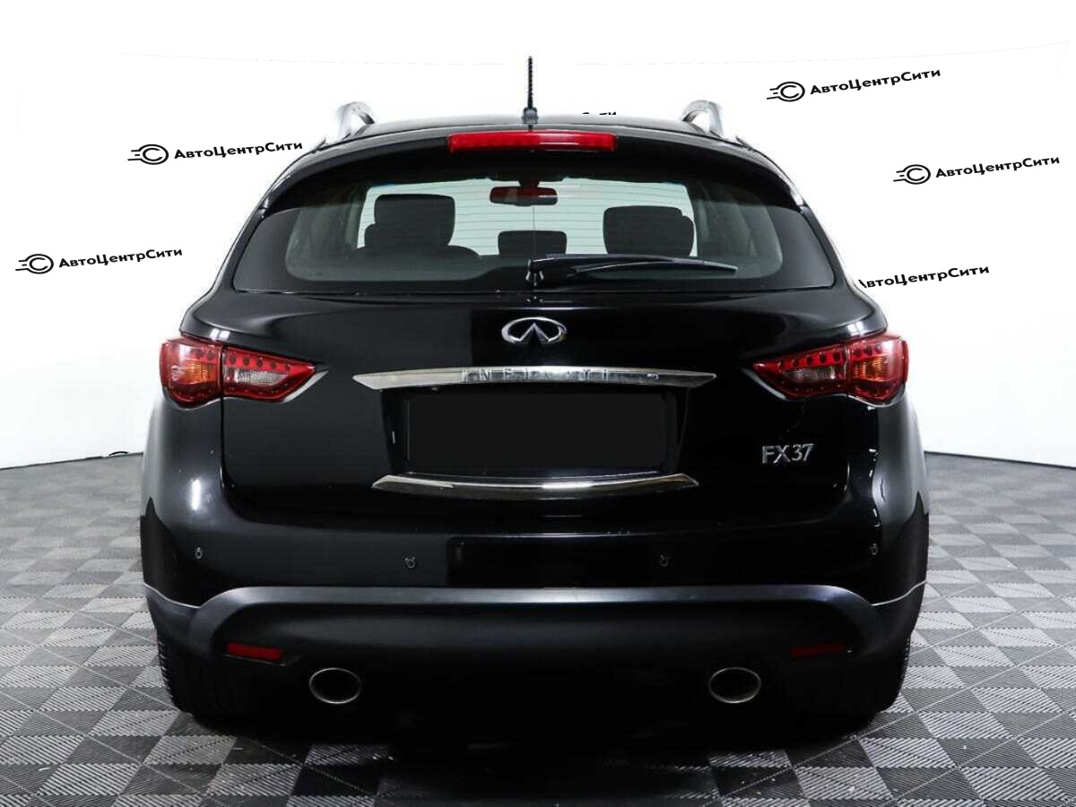 Infiniti FX с пробегом — 2013 год. Фото: #5