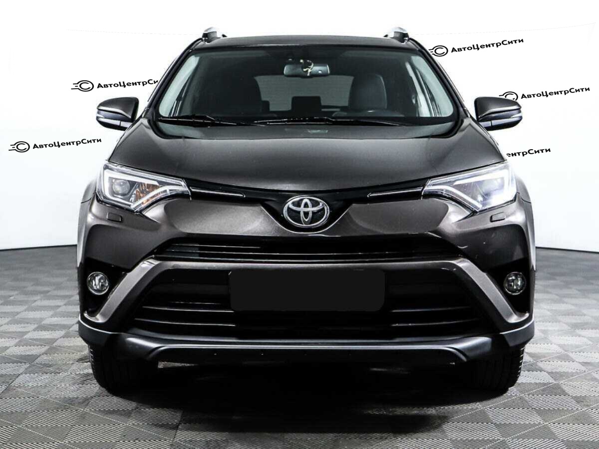 Toyota RAV4 с пробегом — 2019 год. Фото: #1