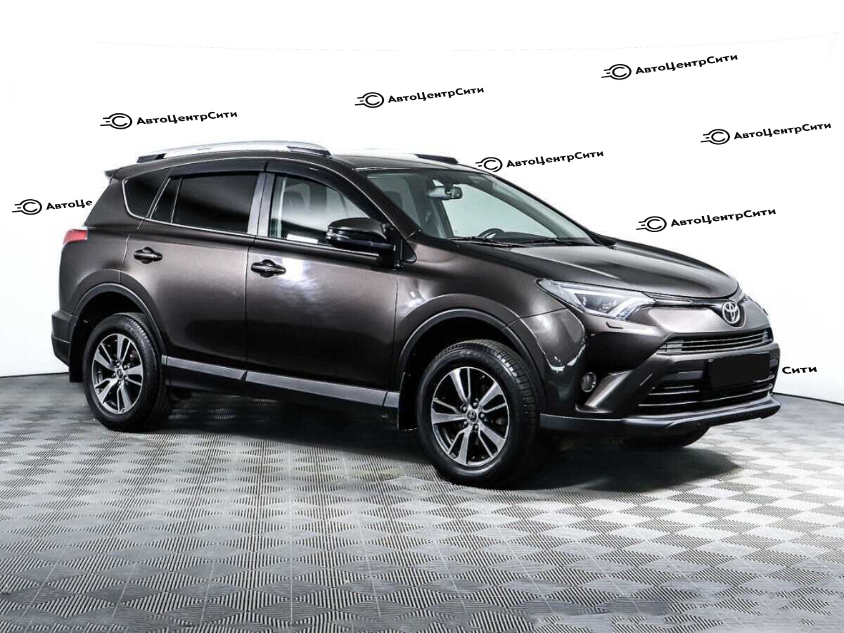 Toyota RAV4 с пробегом — 2019 год. Фото: #2
