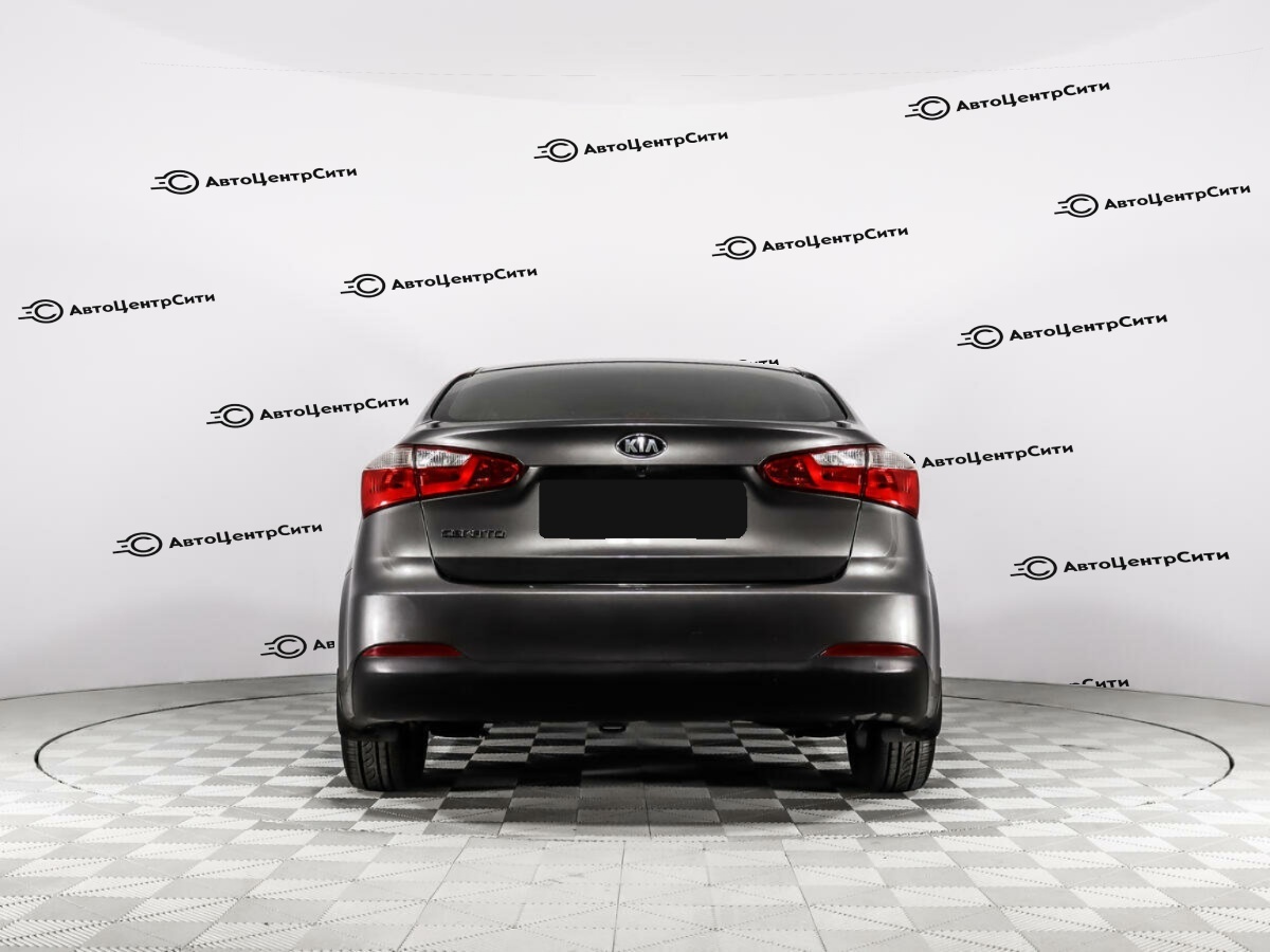 Kia Cerato с пробегом — 2016 год. Фото: #5