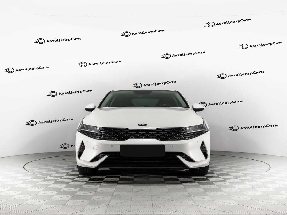 Kia K5 с пробегом — 2021 год. Фото: #1