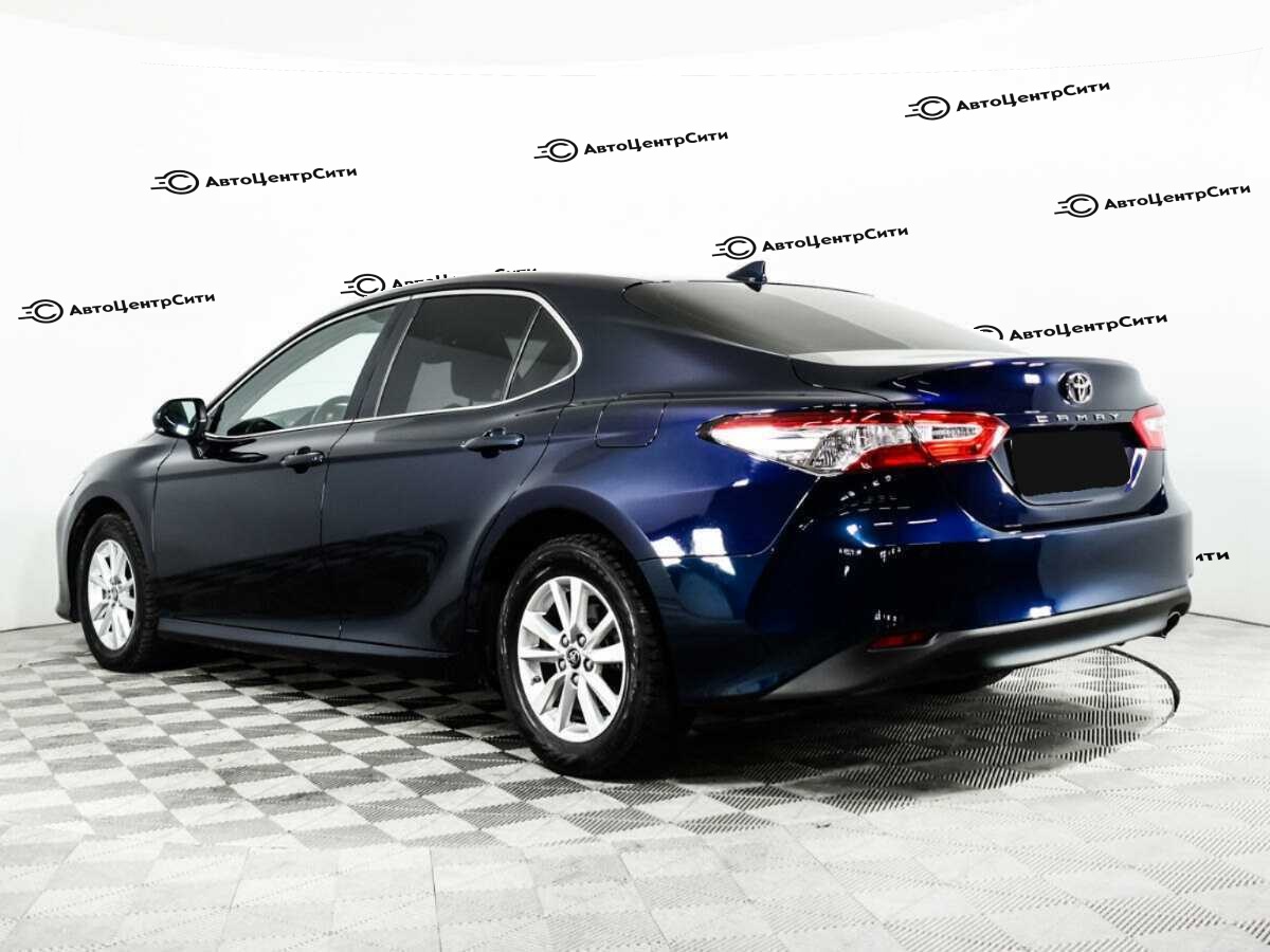 Toyota Camry с пробегом — 2019 год. Фото: #8