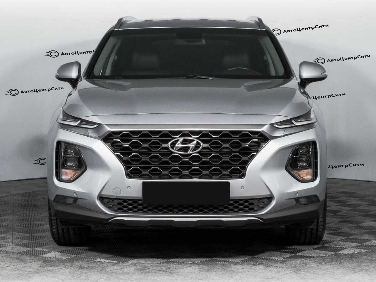 Hyundai Santa Fe с пробегом — 2018 год. Фото: #1