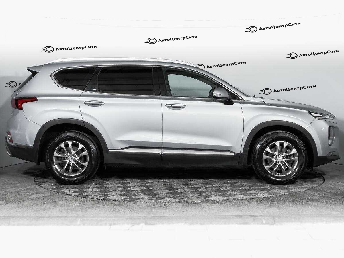 Hyundai Santa Fe с пробегом — 2018 год. Фото: #3
