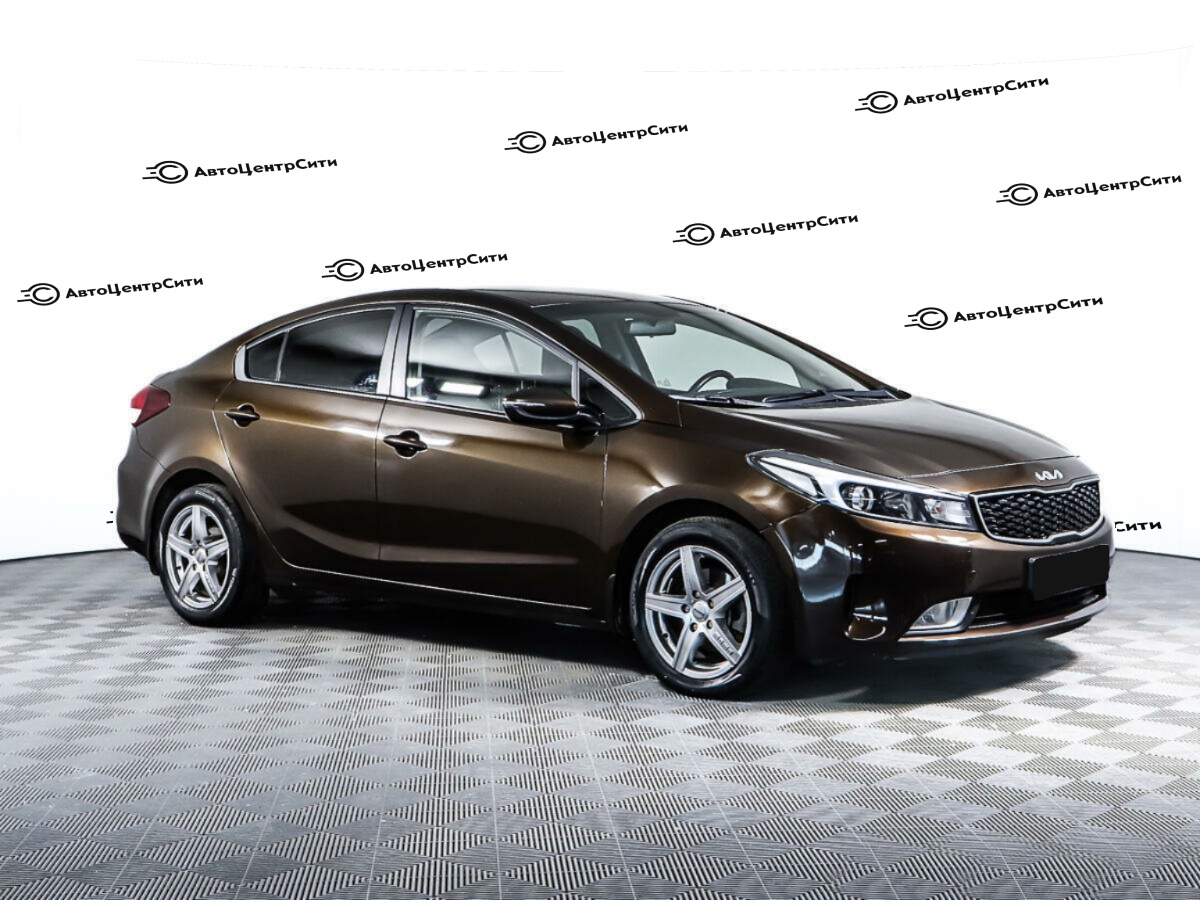 Kia Cerato с пробегом — 2017 год. Фото: #2
