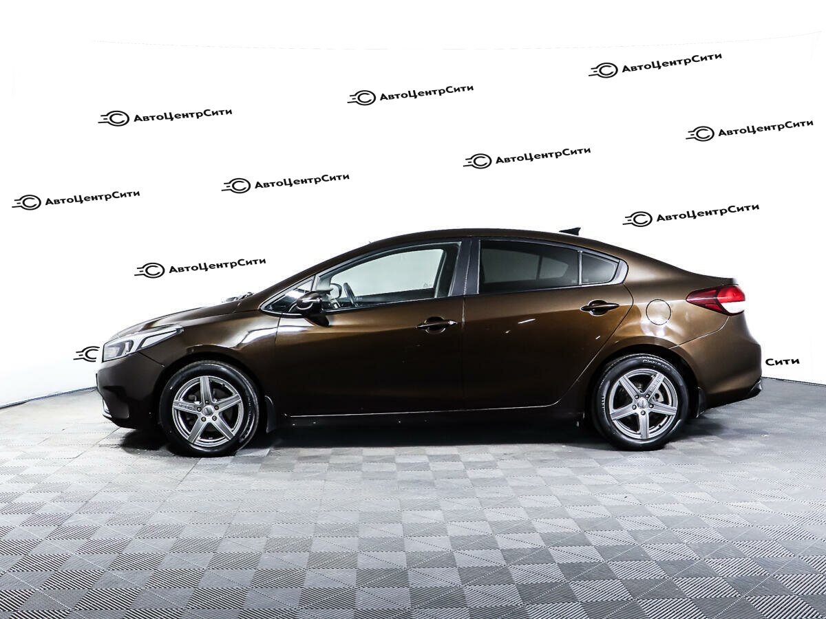 Kia Cerato с пробегом — 2017 год. Фото: #7