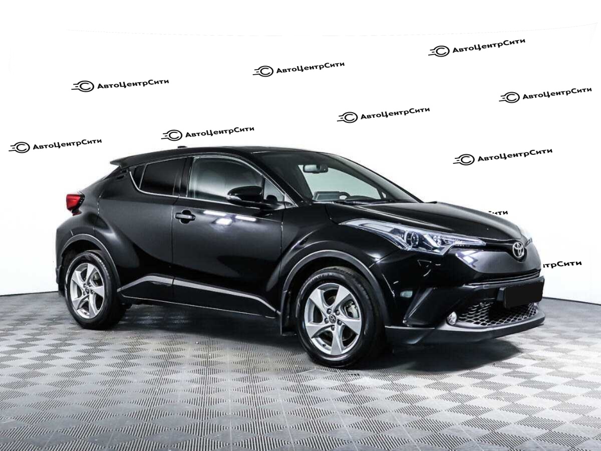 Toyota C-HR с пробегом — 2019 год. Фото: #2