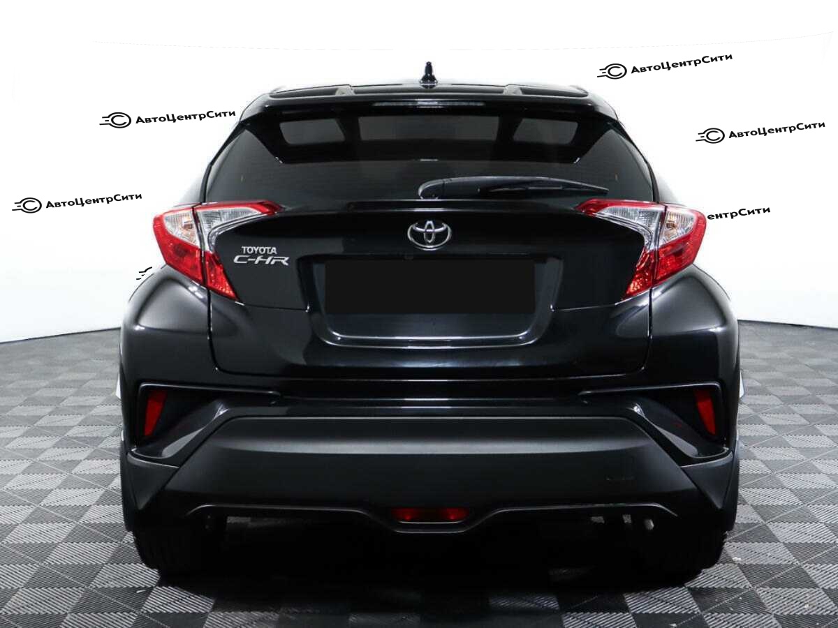 Toyota C-HR с пробегом — 2019 год. Фото: #5