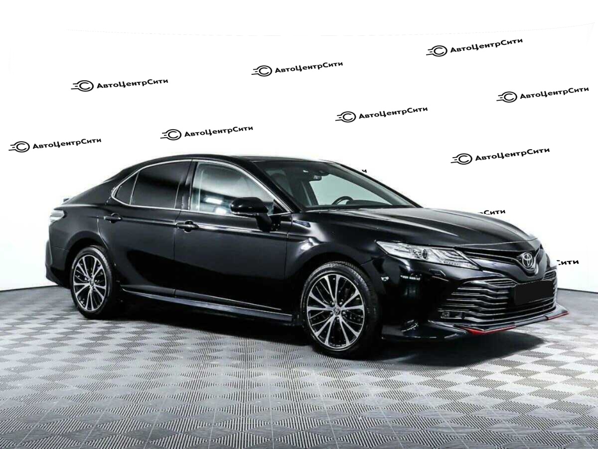 Toyota Camry с пробегом — 2020 год. Фото: #2