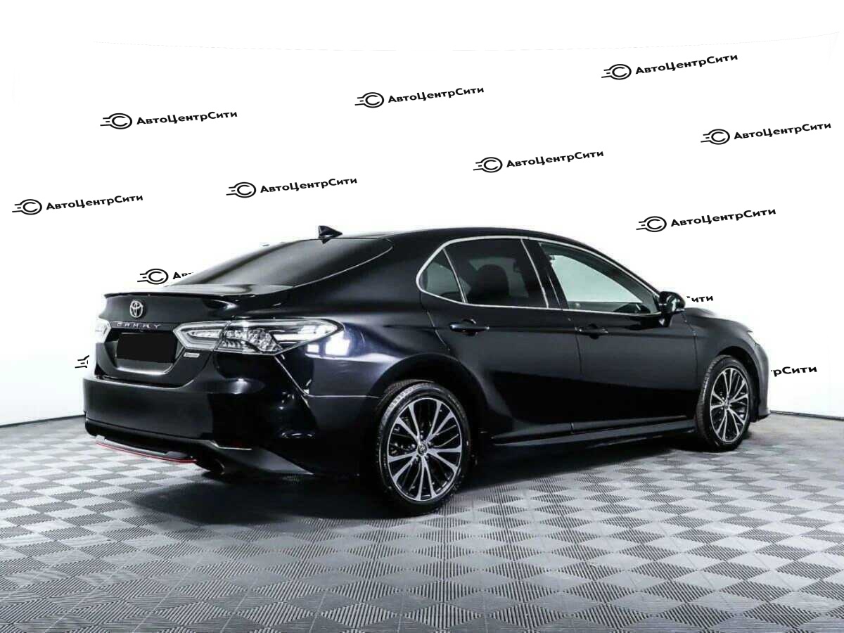 Toyota Camry с пробегом — 2020 год. Фото: #4