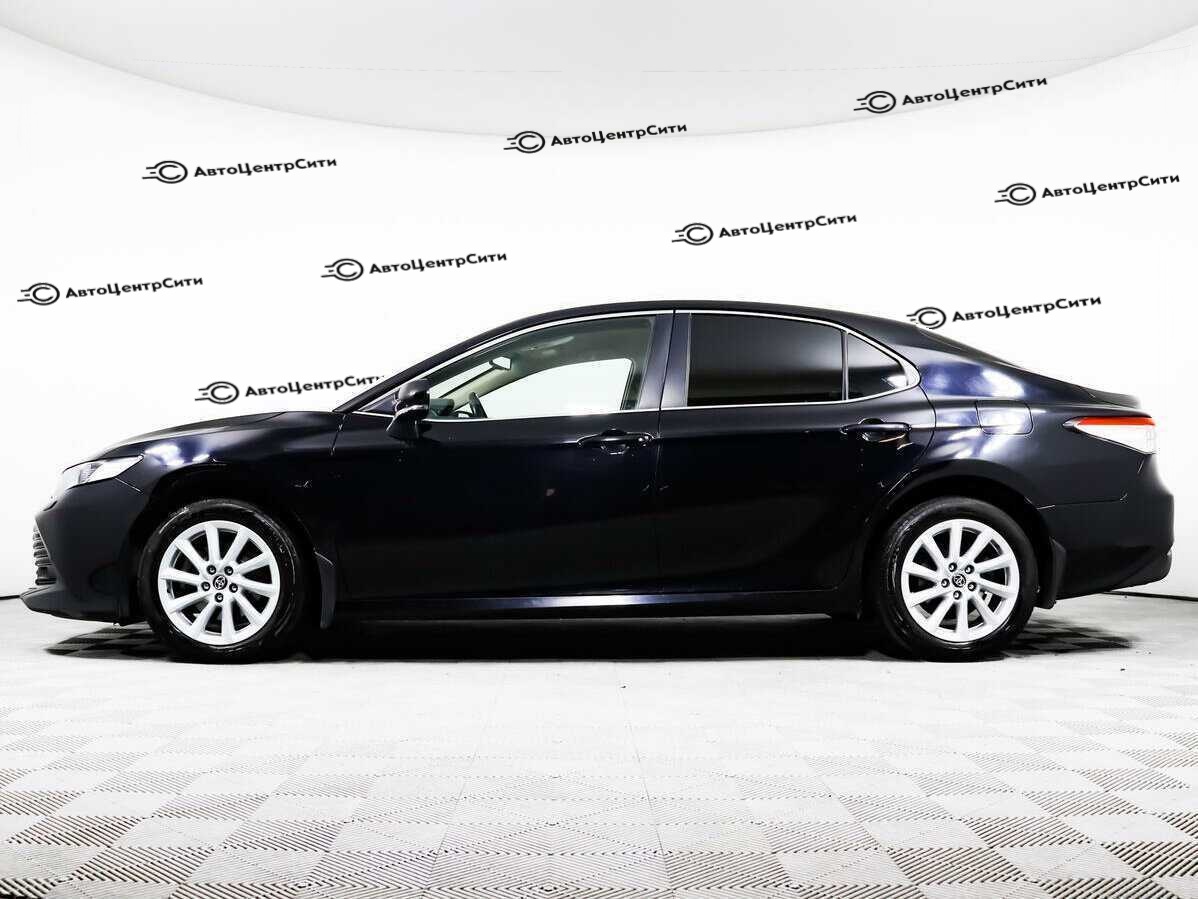 Toyota Camry с пробегом — 2019 год. Фото: #7