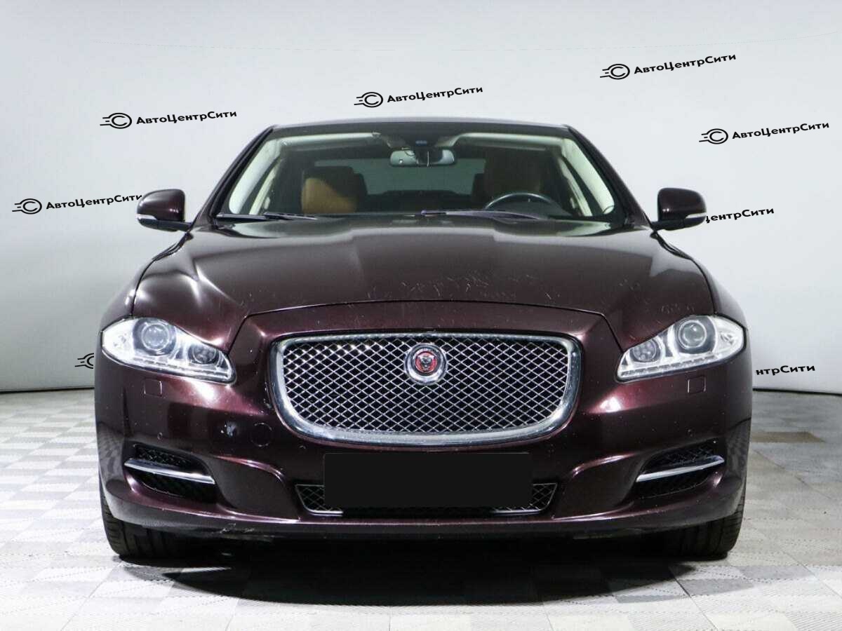Jaguar XJ с пробегом — 2014 год. Фото: #1