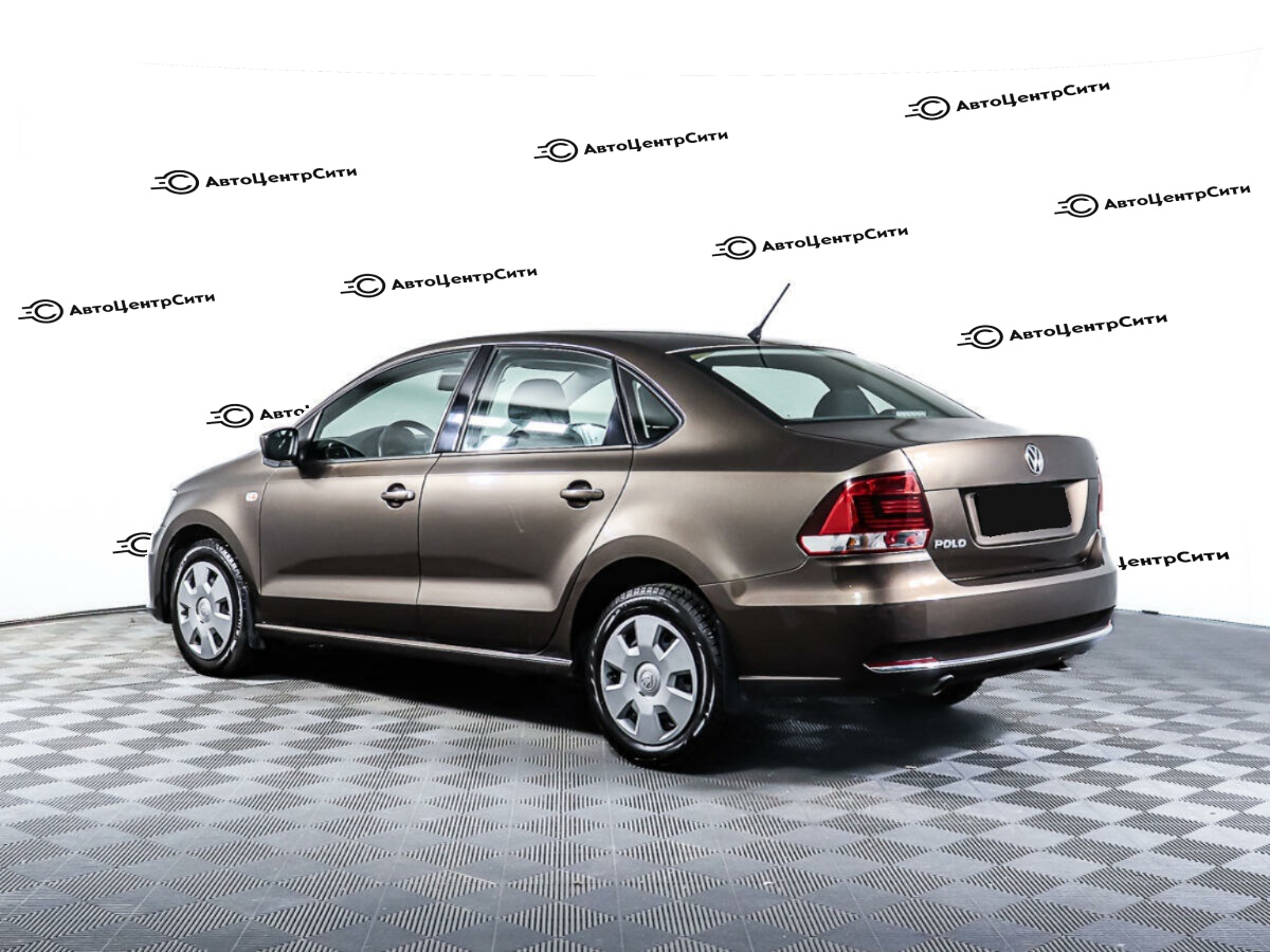 Volkswagen Polo с пробегом — 2016 год. Фото: #6