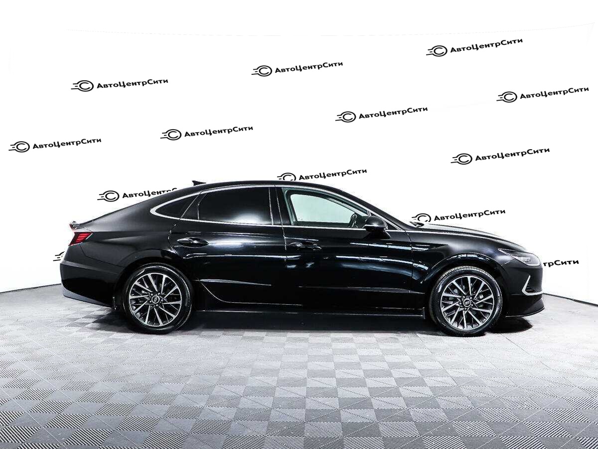 Hyundai Sonata с пробегом — 2022 год. Фото: #3