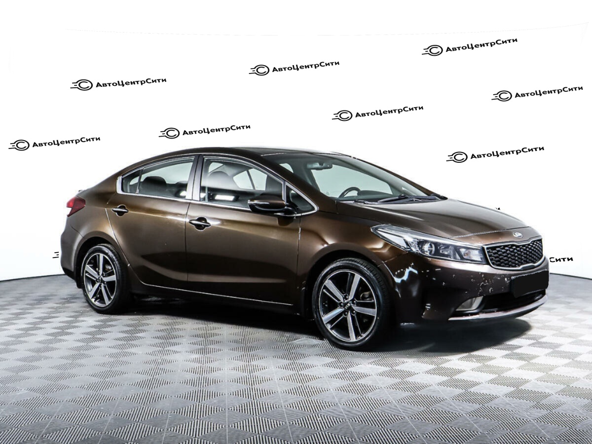 Kia Cerato с пробегом — 2017 год. Фото: #2