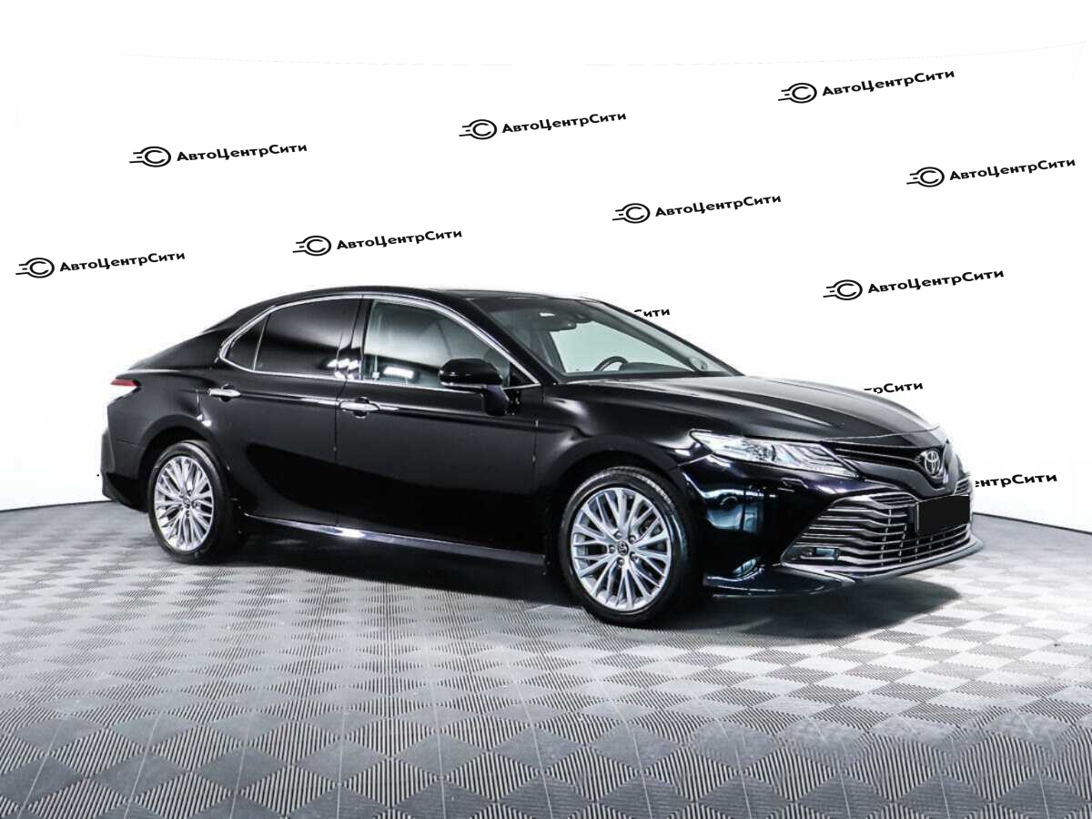 Toyota Camry с пробегом — 2019 год. Фото: #2