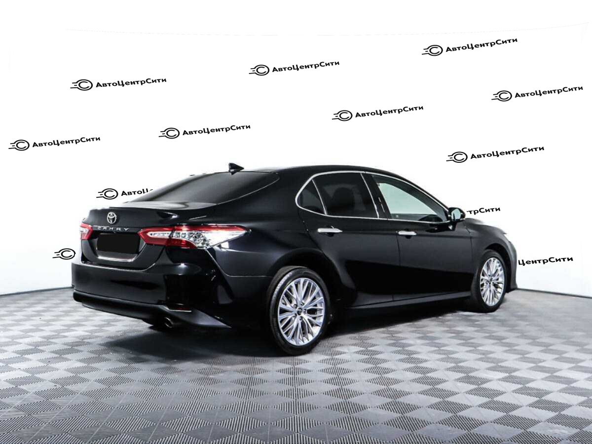 Toyota Camry с пробегом — 2019 год. Фото: #4