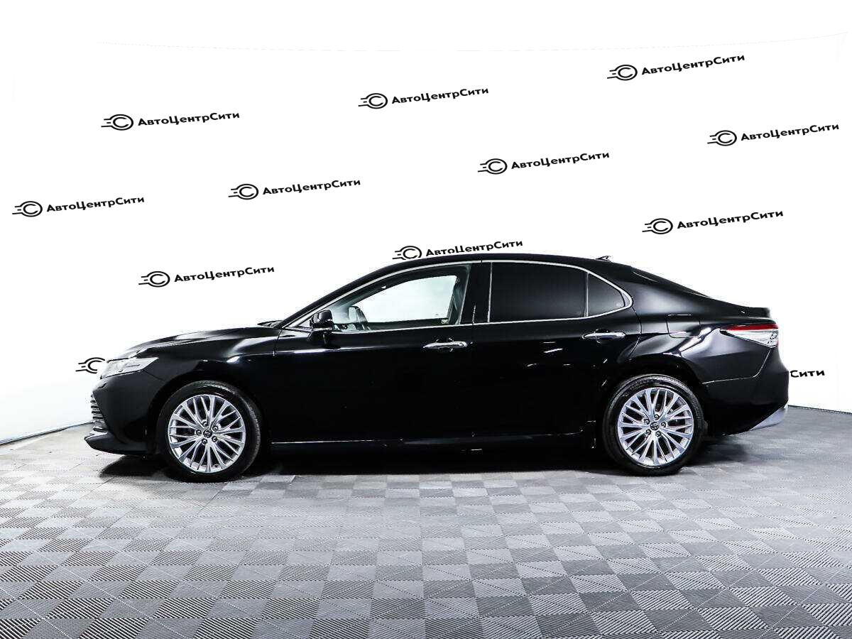 Toyota Camry с пробегом — 2019 год. Фото: #7