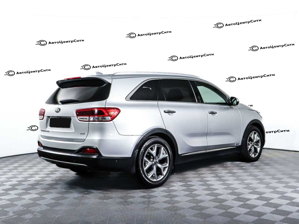 Kia Sorento с пробегом — 2017 год. Фото: #4