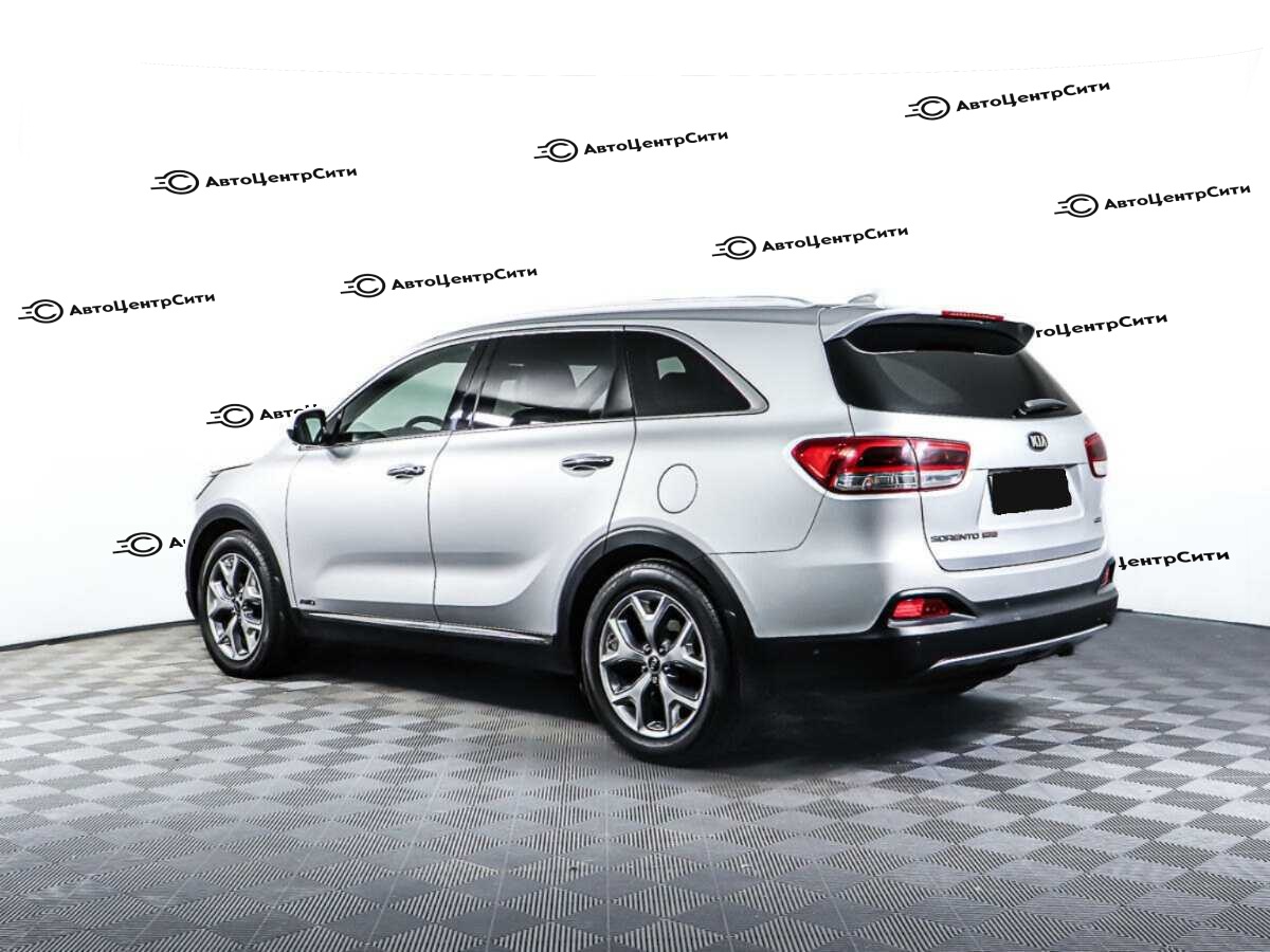 Kia Sorento с пробегом — 2017 год. Фото: #6